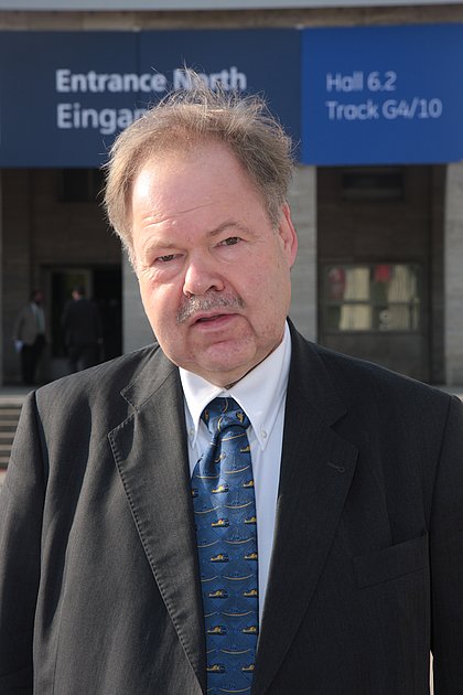 Karl-Peter Naumann