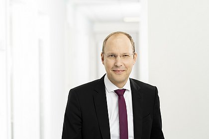 Dr. Arne Beck